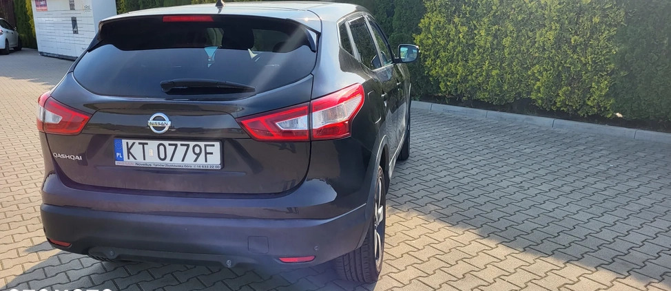 Nissan Qashqai cena 59500 przebieg: 204665, rok produkcji 2016 z Tarnów małe 106